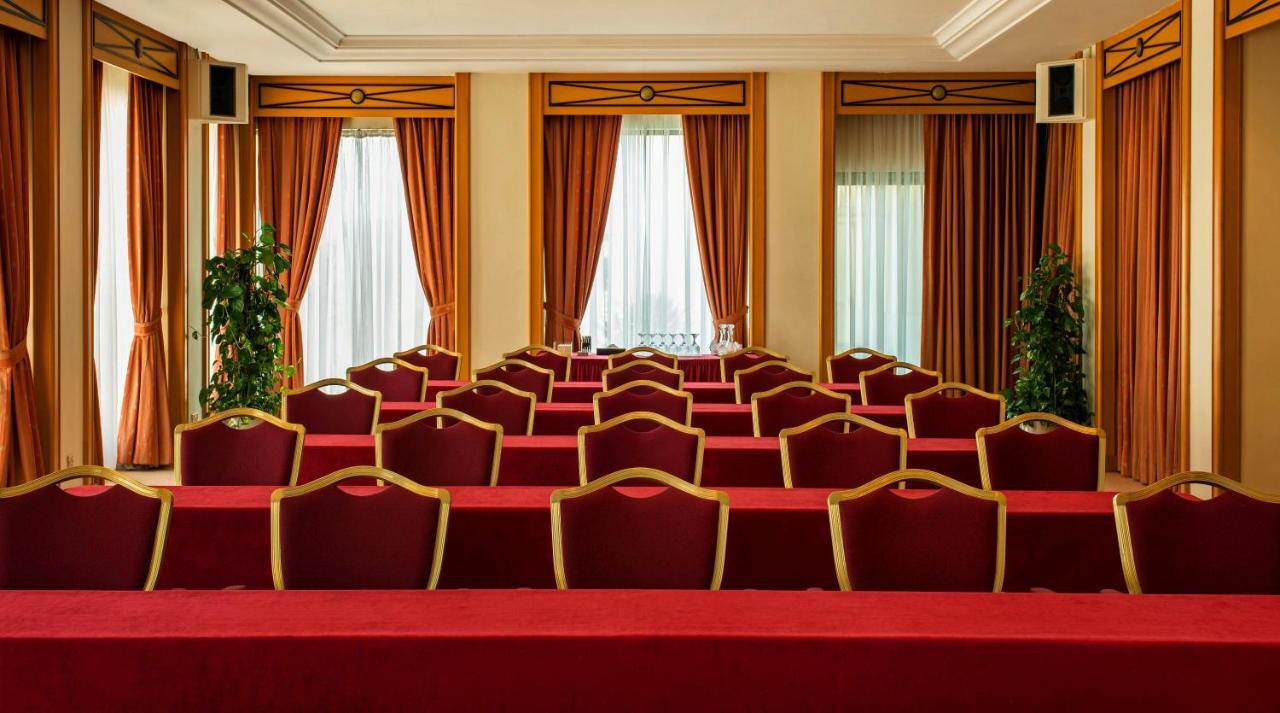 Sheraton Bahrain Hotel Manama Zewnętrze zdjęcie